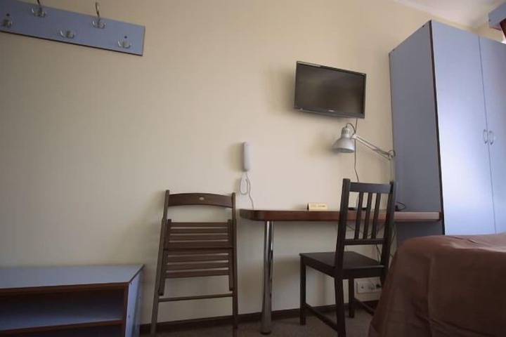 Room 12 of 23