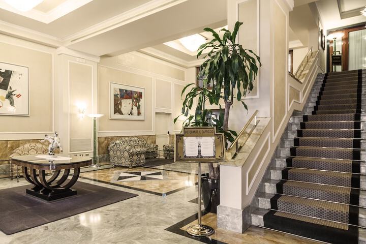 Hotel Lobby