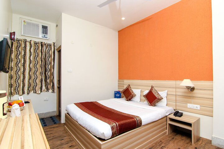 Room 26 of 34