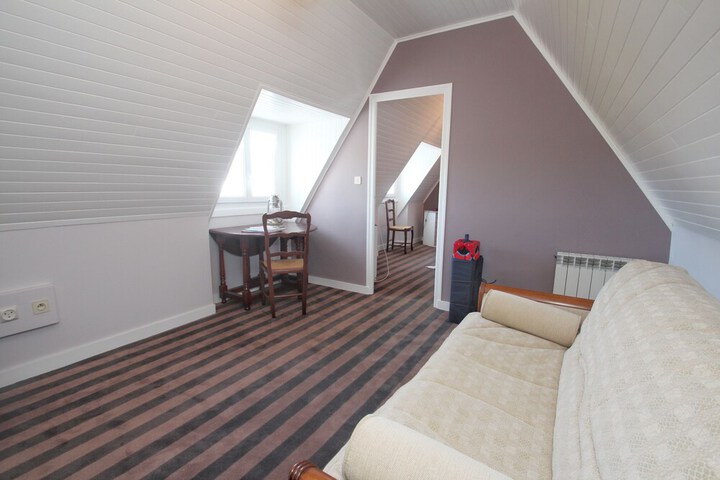 Room 9 of 23