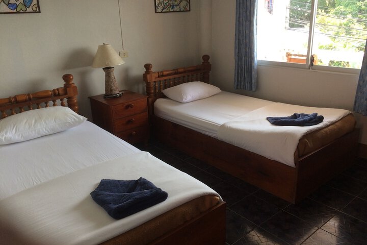 Room 5 of 37