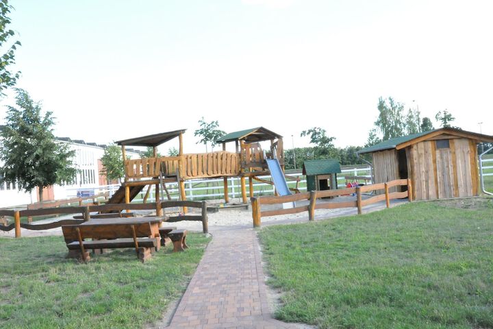 Childrens Activities 11 of 16