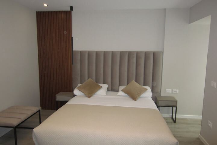 Room 36 of 74