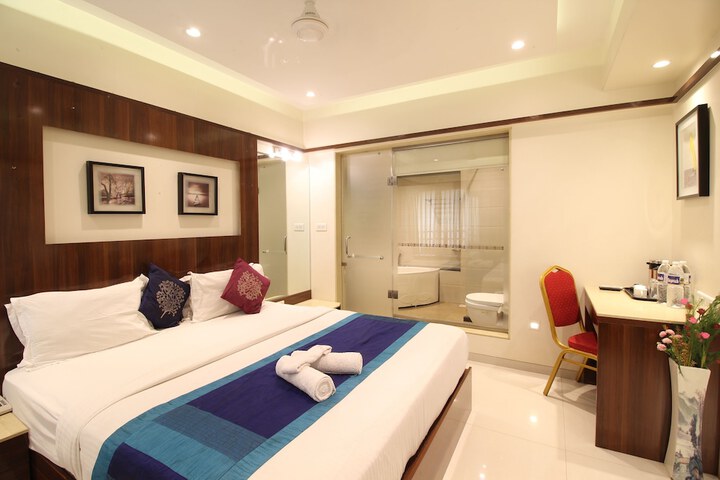 Room 14 of 36
