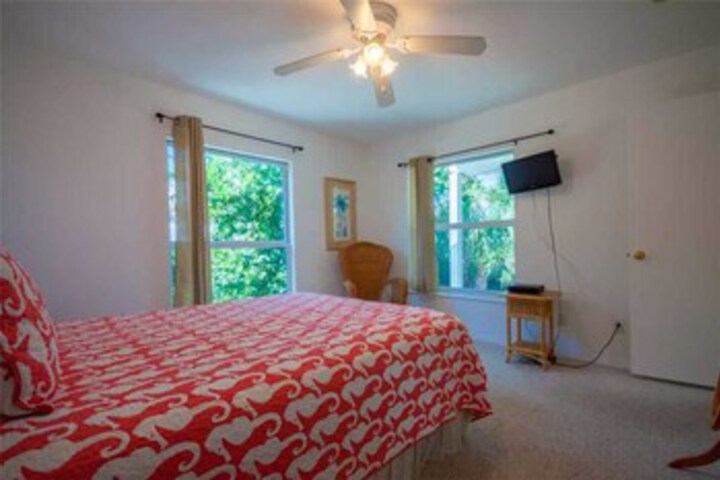 Room 17 of 24