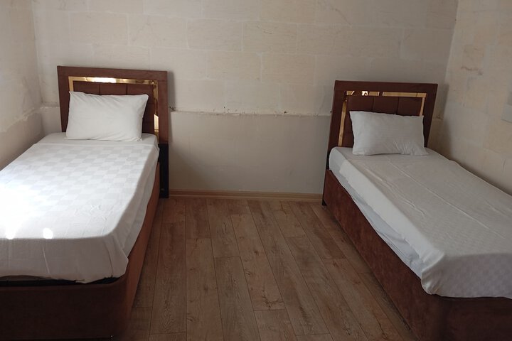 Room 35 of 73