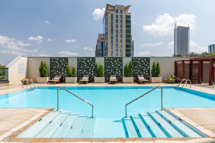 Pool 40 of 134