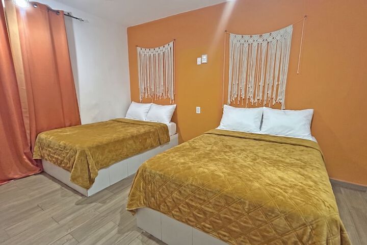 Room 15 of 37