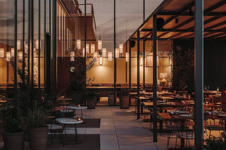 Dining 47 of 96