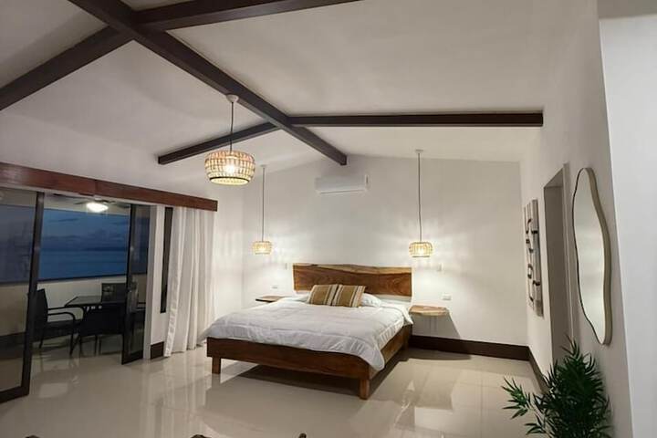 Room 13 of 64