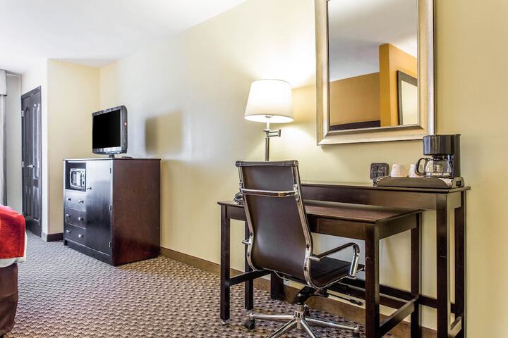 Room 21 of 36