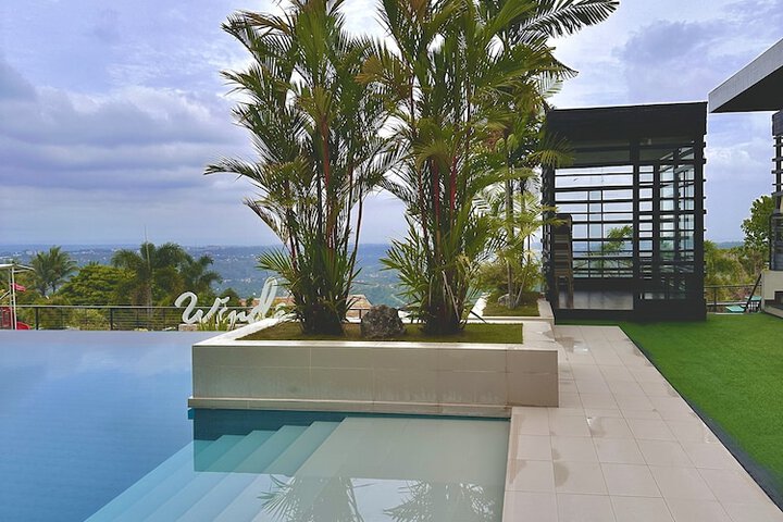 Pool 14 of 44