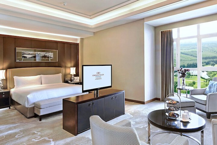 Room 17 of 75