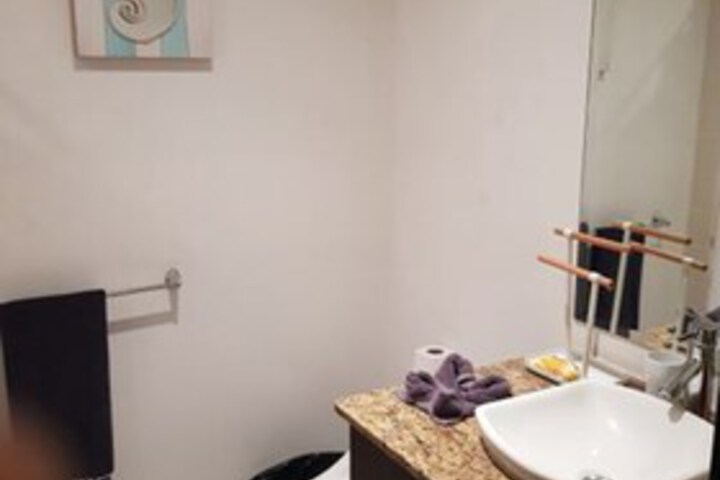 Room 5 of 25