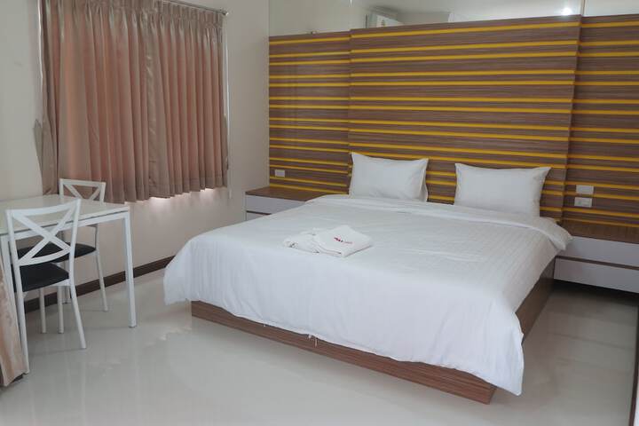 Room 9 of 24
