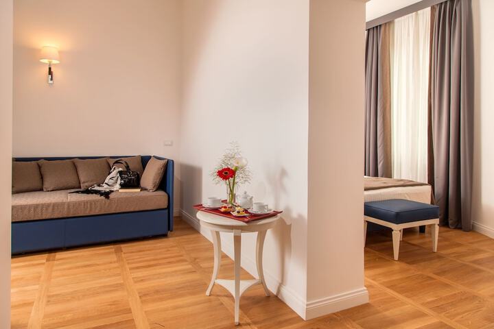 Room 93 of 169