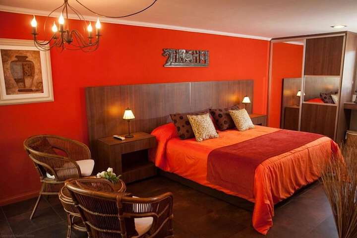 Room 7 of 48