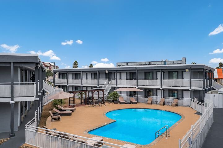 Hotel 19 of 20