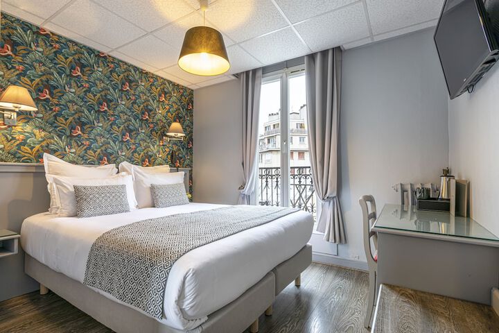 Room 9 of 66