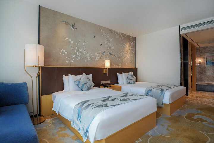 Room 45 of 73