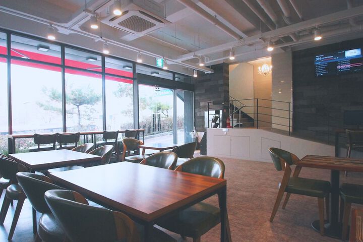 Guest Lobby