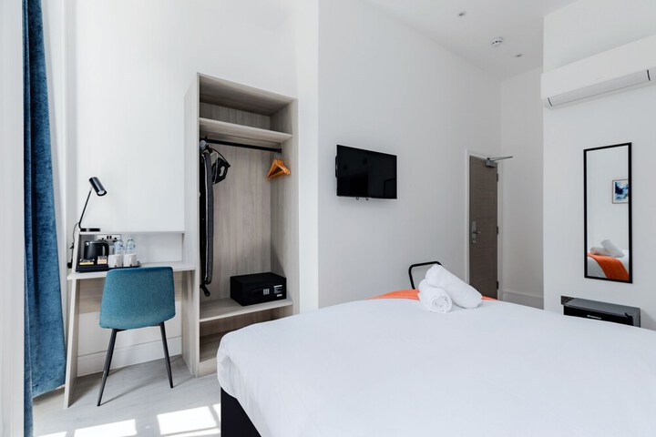 Hotel Interior 74 of 106