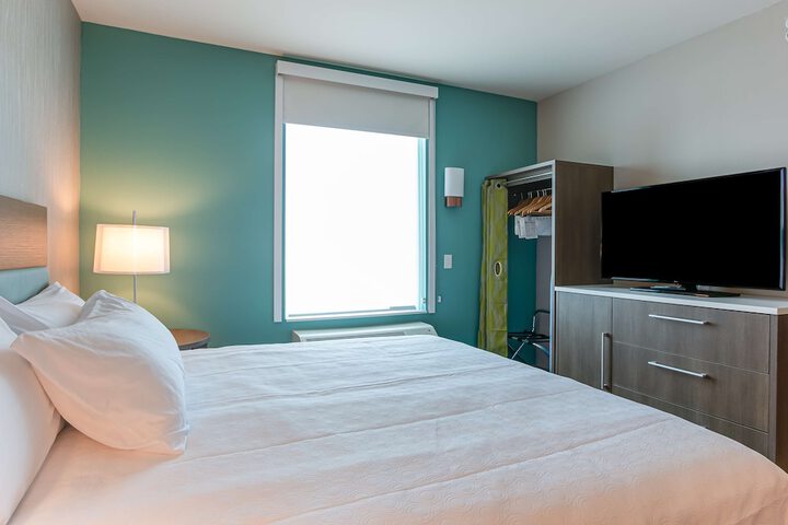 1 King Bed 1 Bedroom Suite (10 of 17)