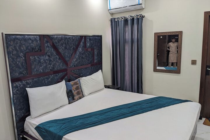 Room 7 of 36