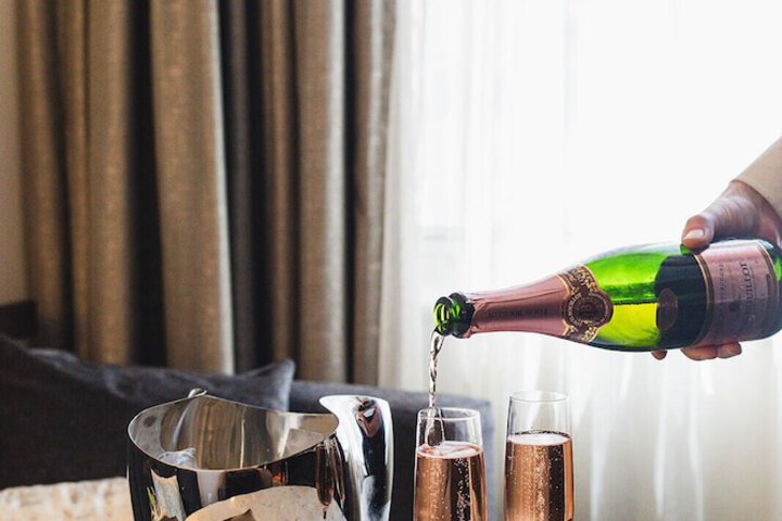 Champagne service