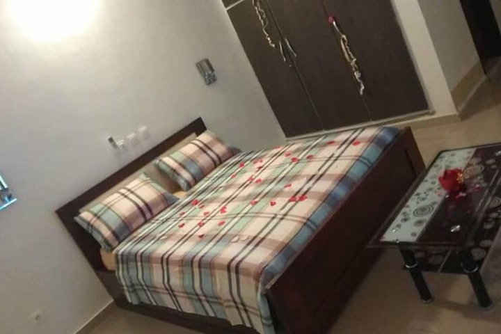 Room 37 of 67