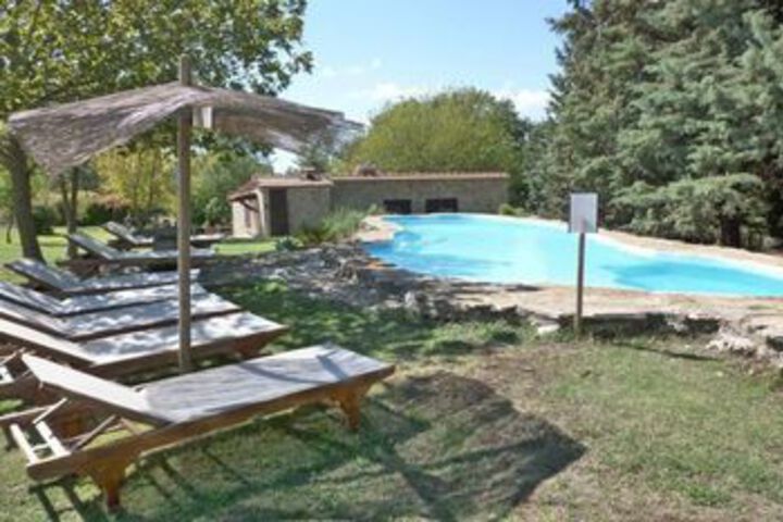 Pool 21 of 27