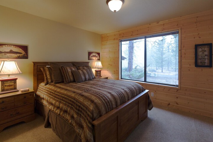 Room 2 of 14