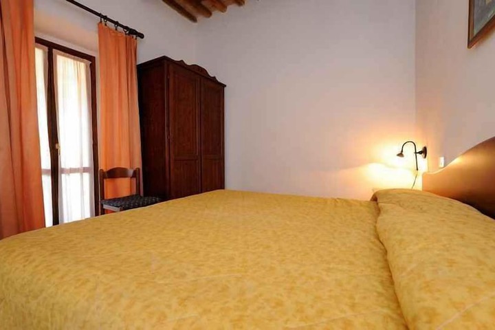 Room 49 of 59