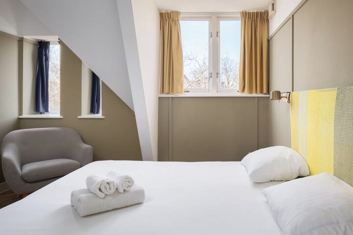 Room 21 of 46