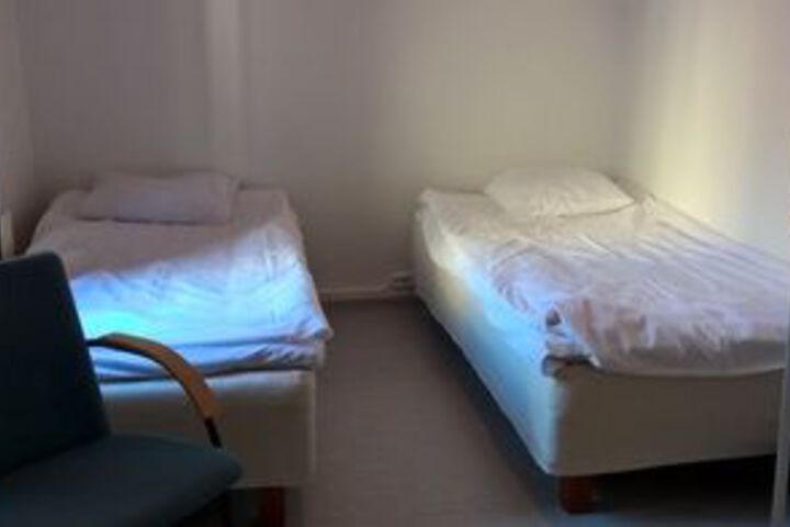 Room 5 of 14