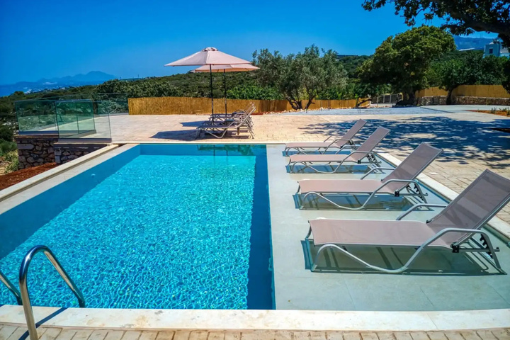 Pool 3 of 4