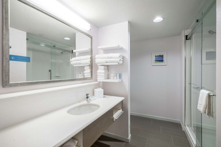 Bathroom shower