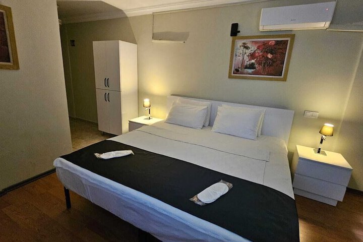 Room 26 of 42
