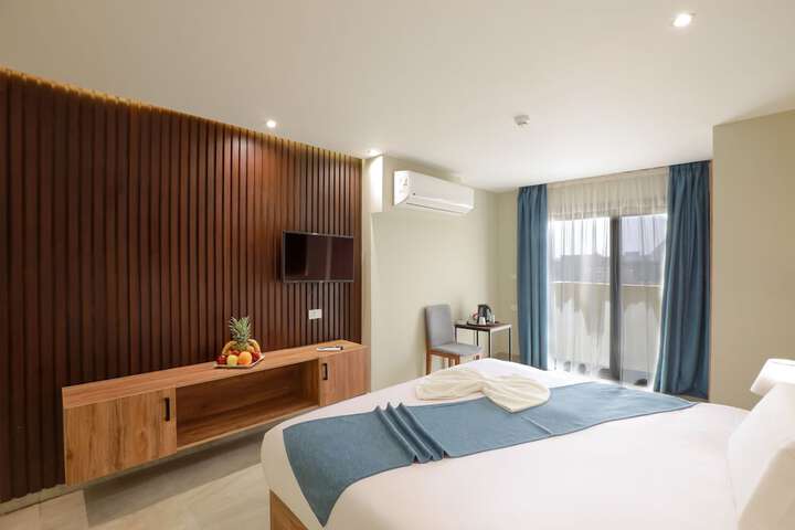 Room 15 of 126
