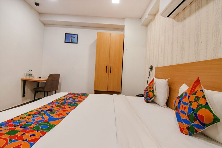 Room 20 of 36
