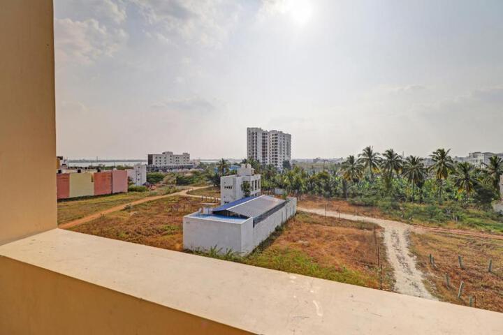 Super Hotel O Hi-Way Residency
