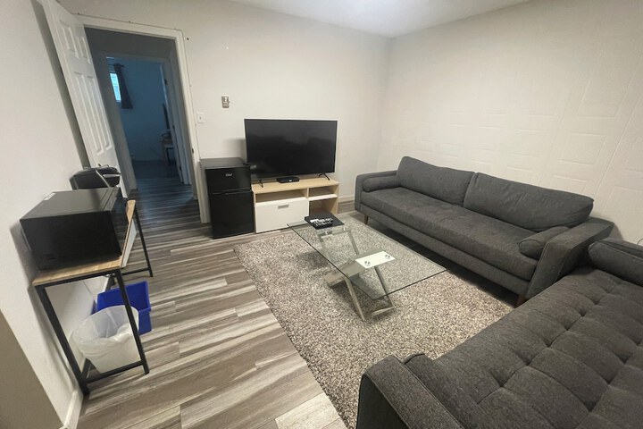 Room 42 of 61