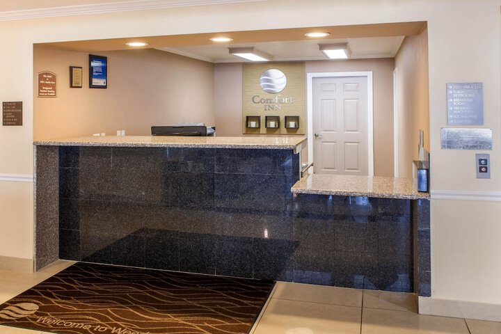 Hotel Interior 6 of 95