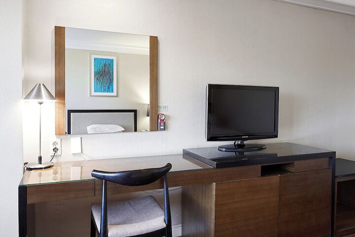 Room 25 of 79