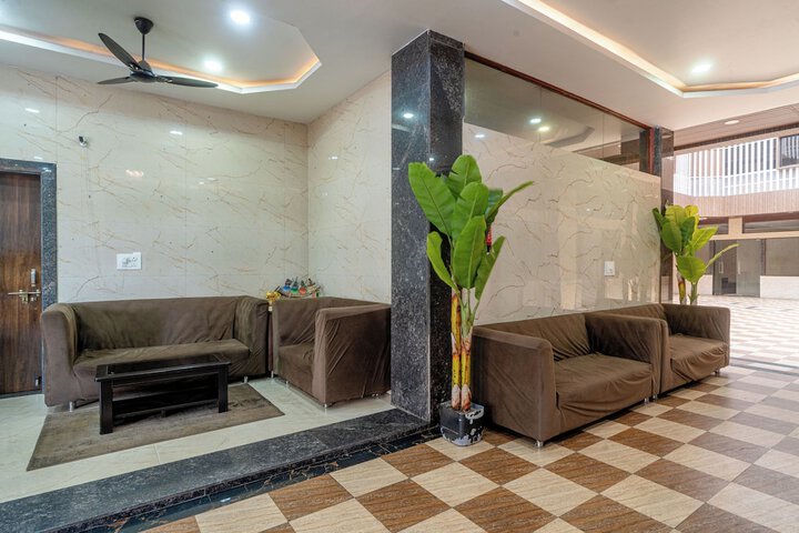 Hotel Interior 7 of 73