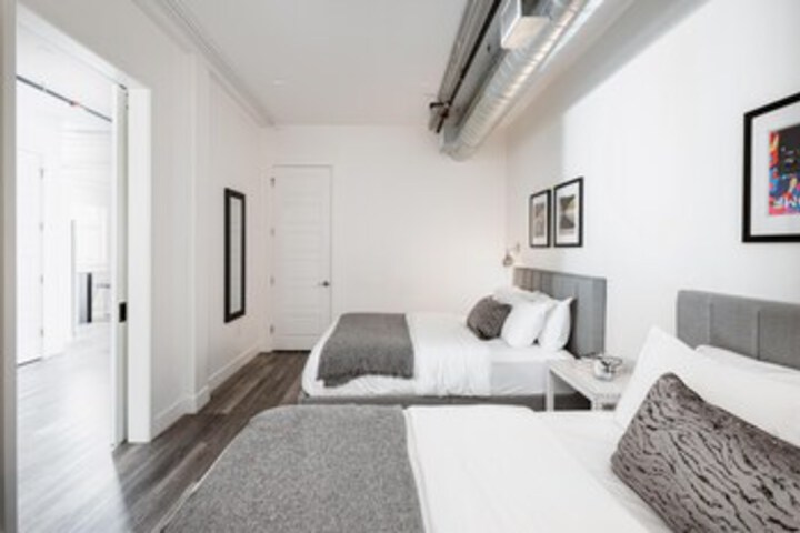 Room 91 of 104