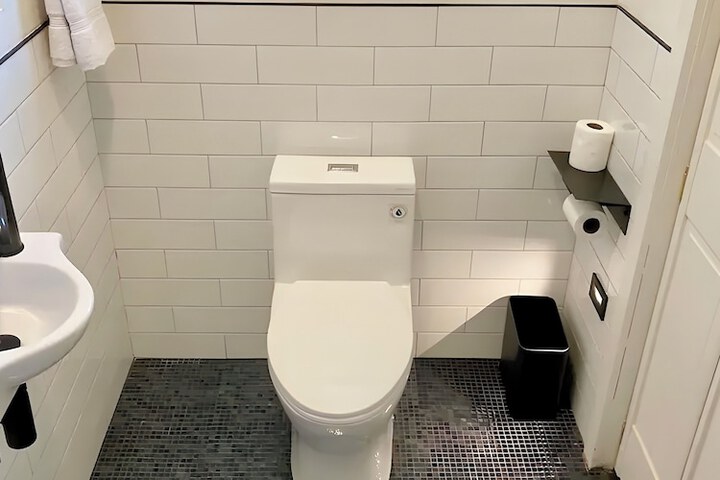 Room 75 of 89