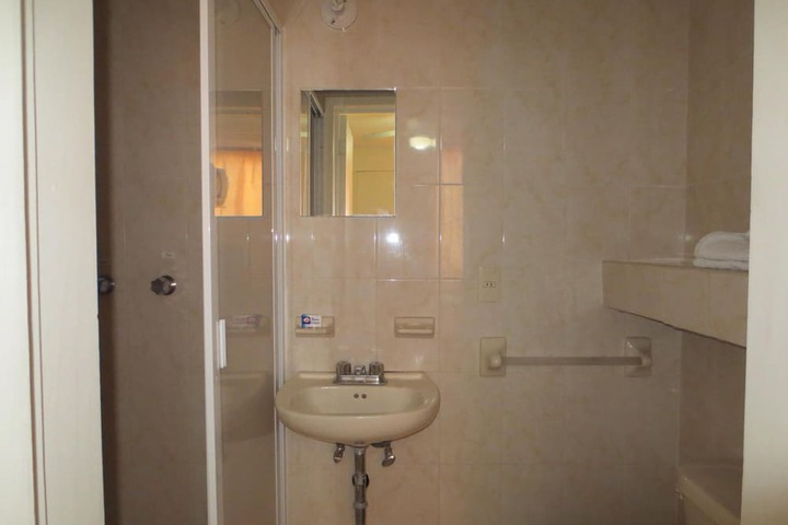 Room 37 of 59