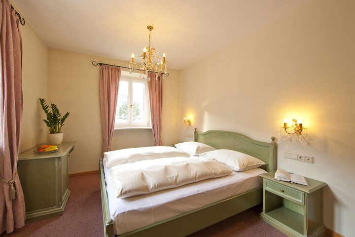 Room 8 of 41