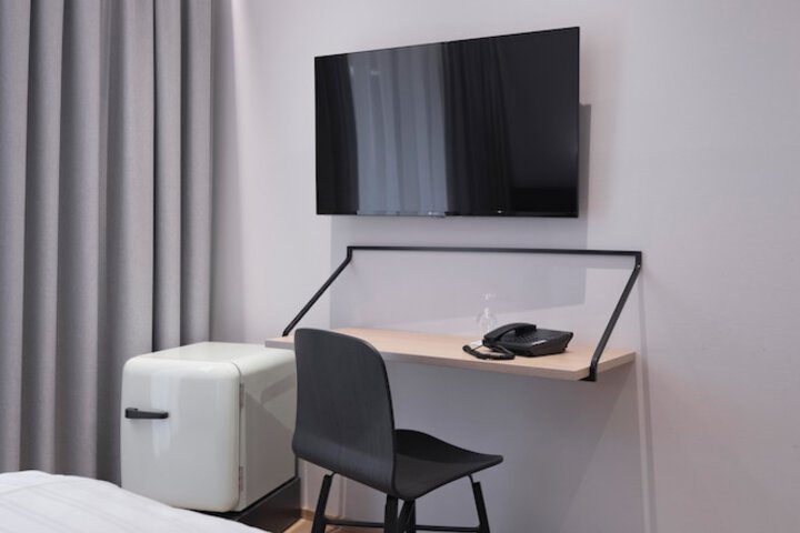 Room 29 of 70